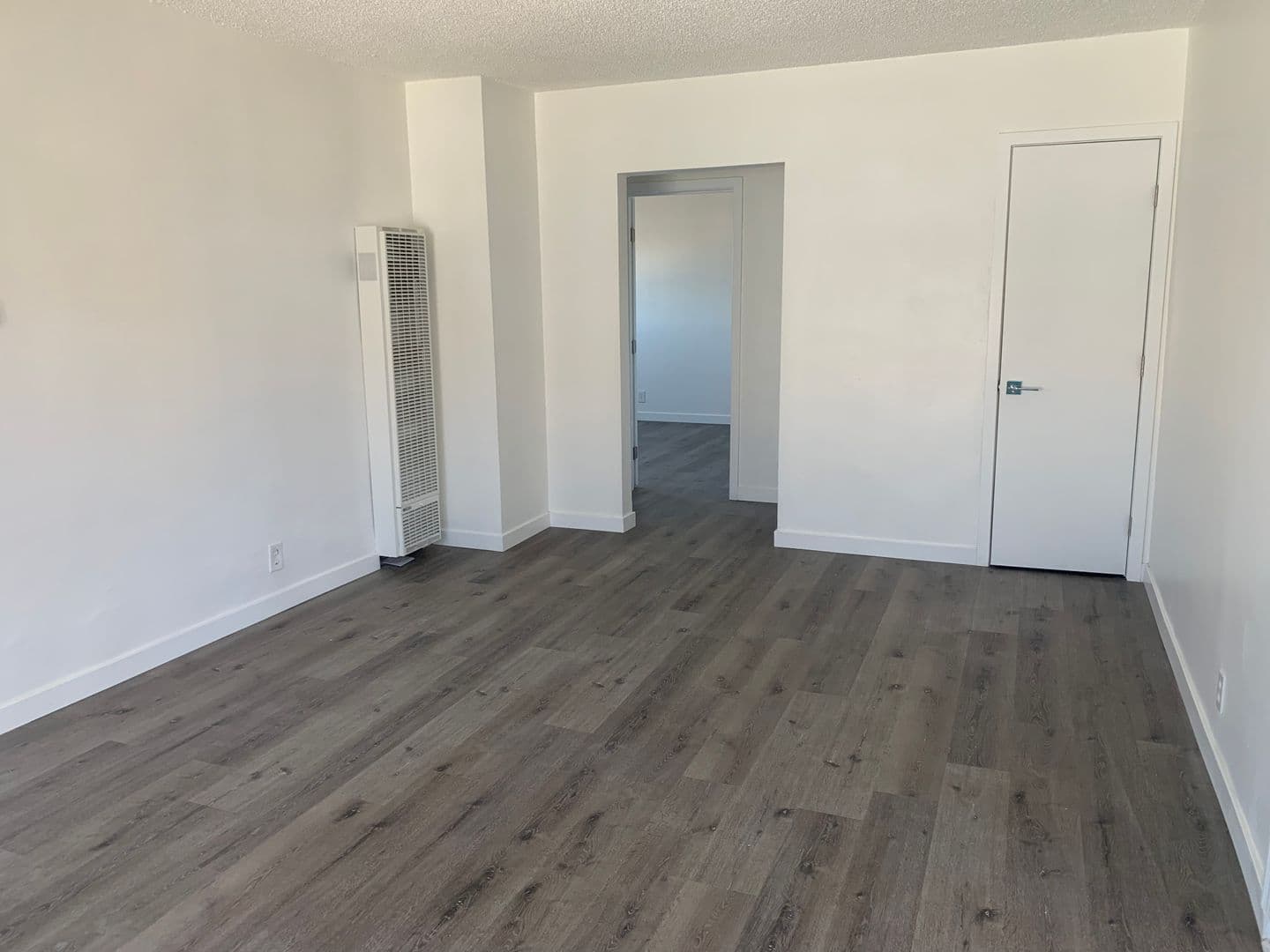 Los Angeles Apartment: 6736 & 6800 West Blvd
