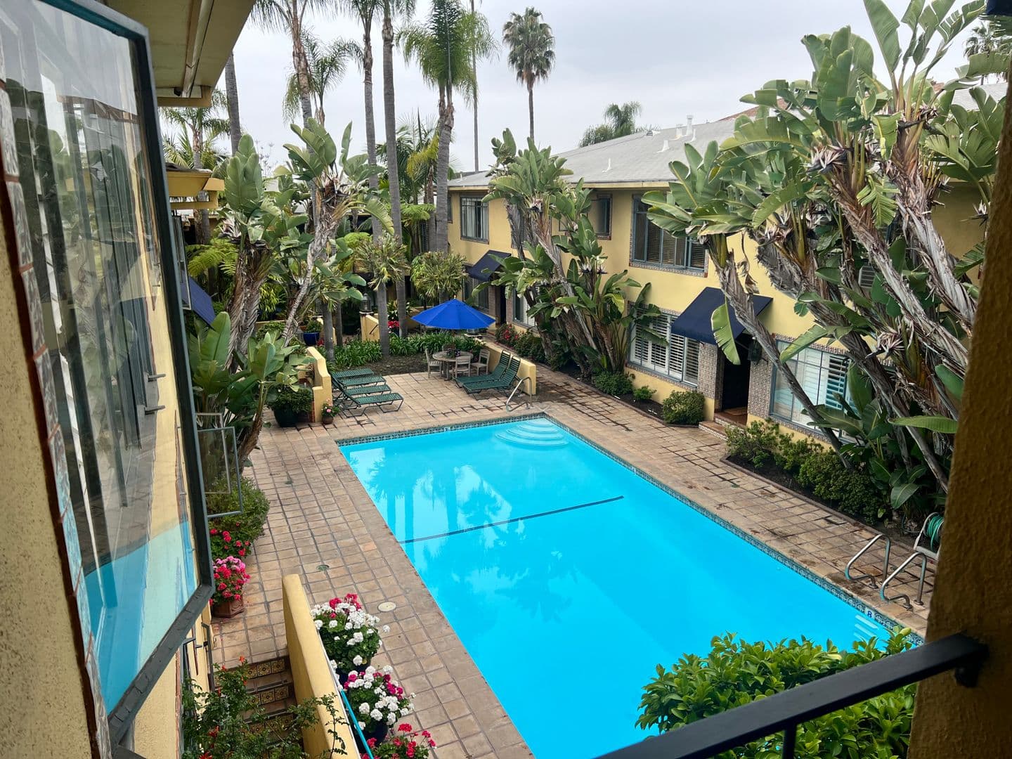 Los Angeles Condo: 1615 N. Laurel Ave - #203