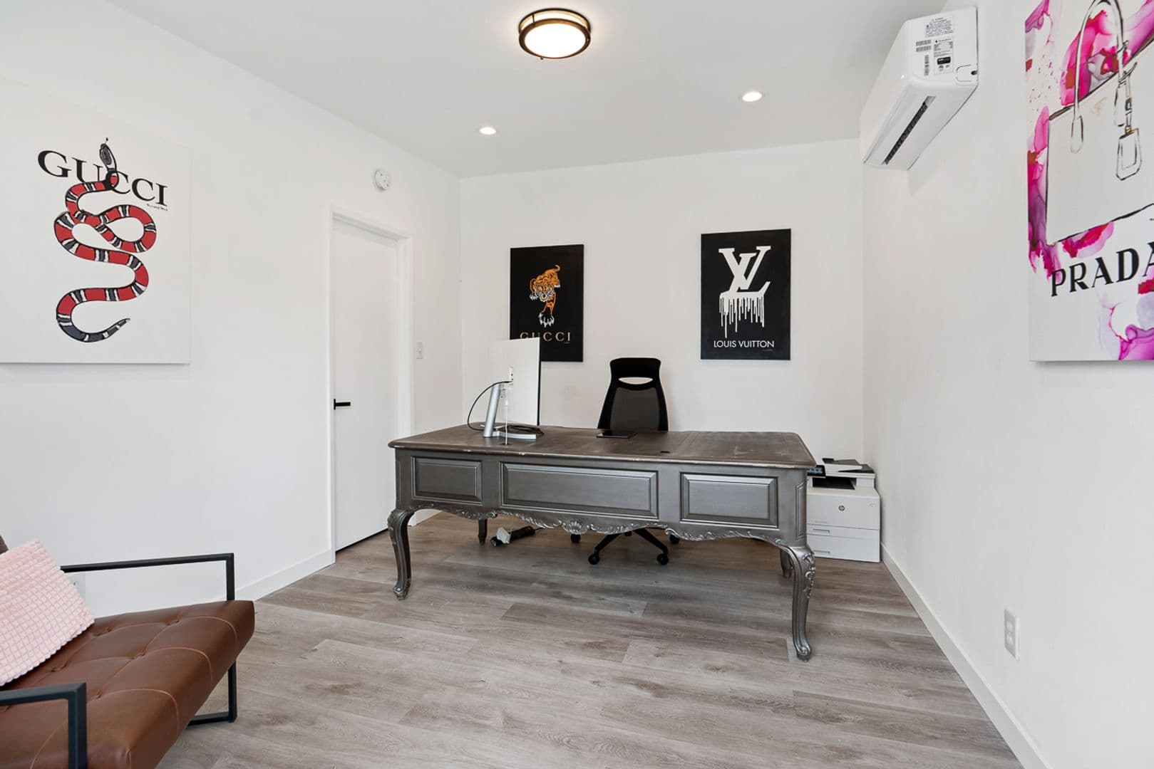 Long Beach Apartment: 5565 Ackerfield Ave.