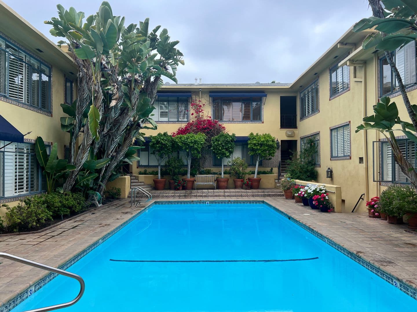 Los Angeles Condo: 1615 N. Laurel Ave - #203