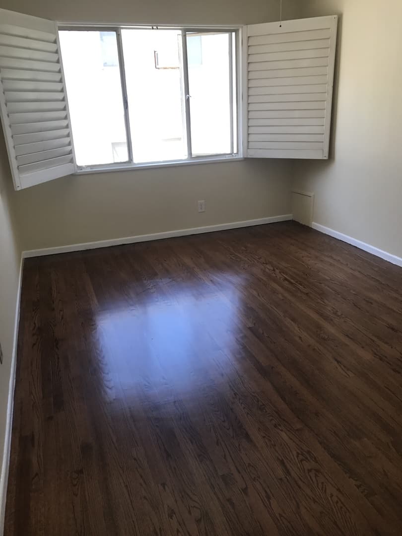 Los Angeles Condo: 1615 N. Laurel Ave - #203
