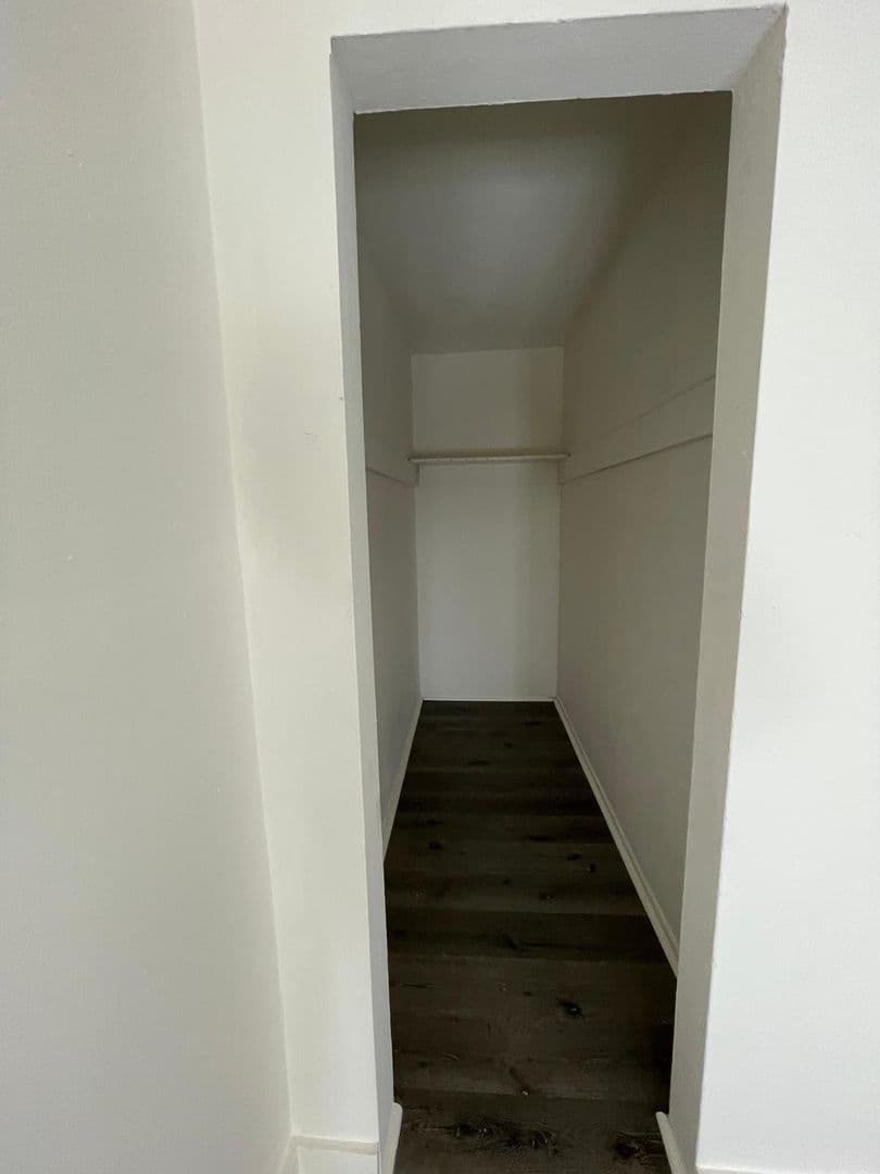 Los Angeles Apartment: 825, 829 & 833 E 108th St