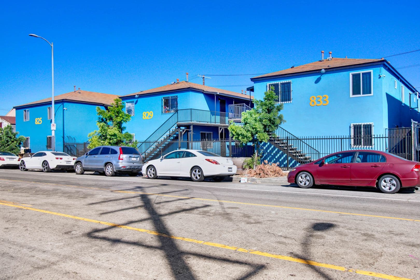 Los Angeles Apartment: 825, 829 & 833 E 108th St