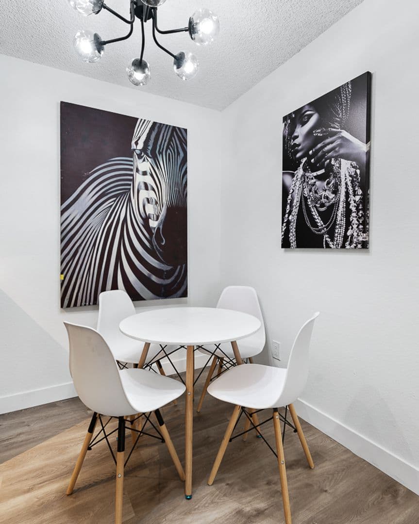 Long Beach Apartment: 5565 Ackerfield Ave.