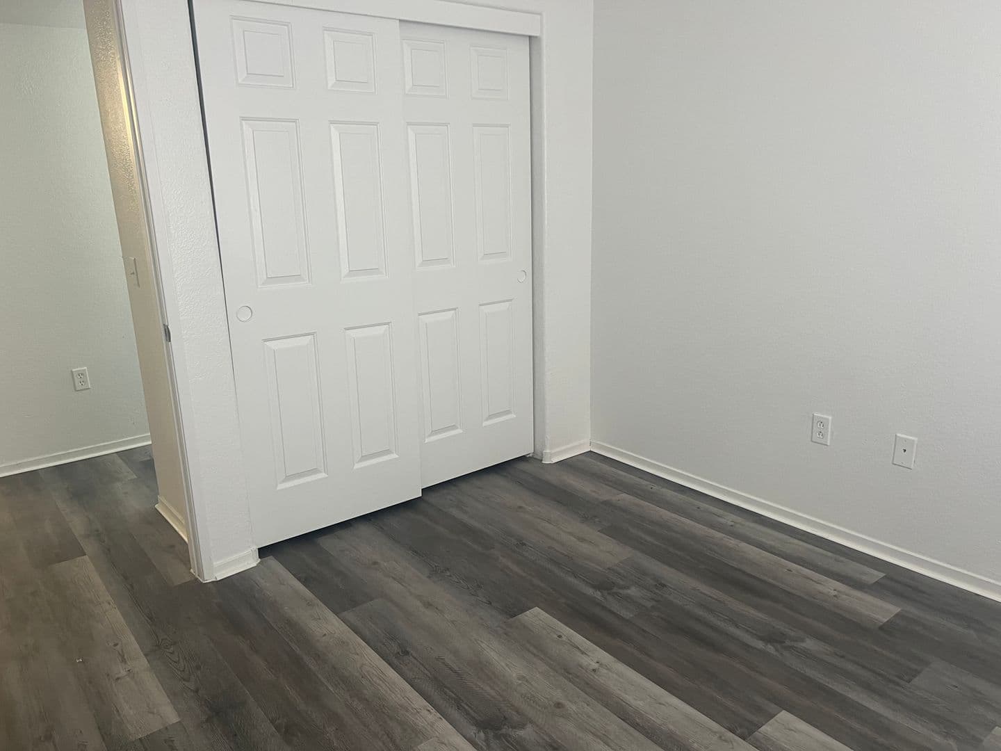 Las Vegas Apartment: 900 Doolittle Ave