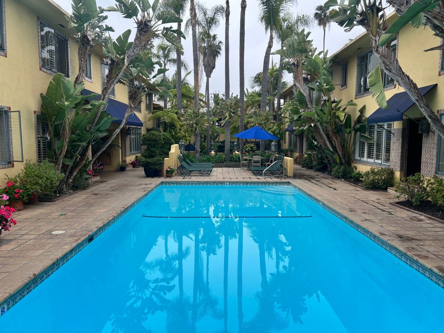 Los Angeles Condo: 1615 N. Laurel Ave - #203