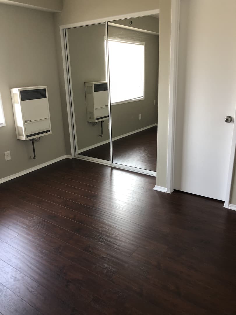Los Angeles Apartment: 1420 S. Redondo Blvd.