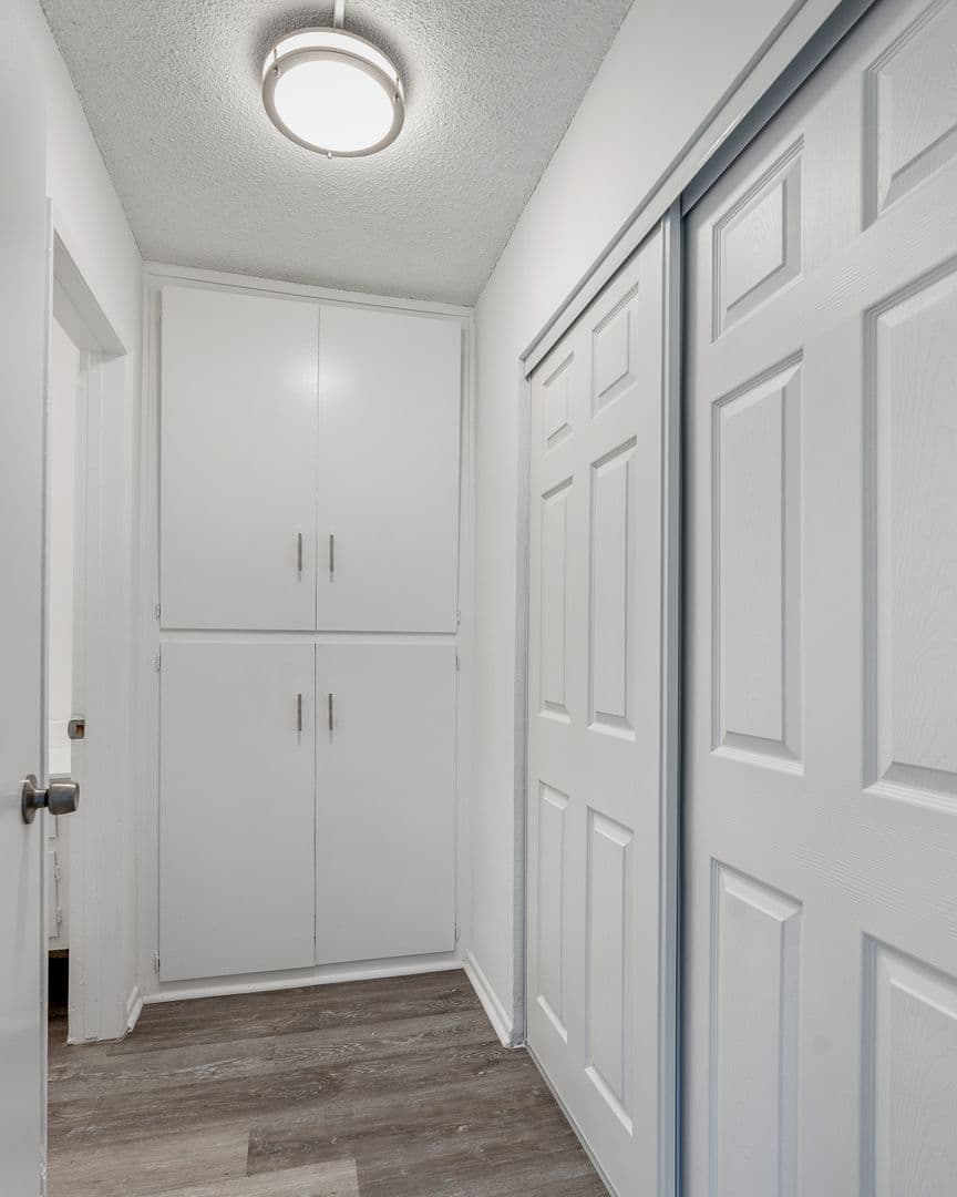 Sylmar Apartment: 12960 Dronfield Ave.