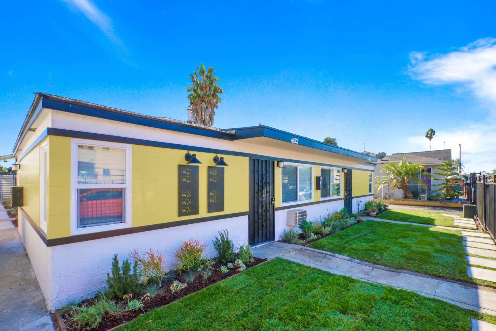 Los Angeles Apartment: 6422 S. Victoria Ave
