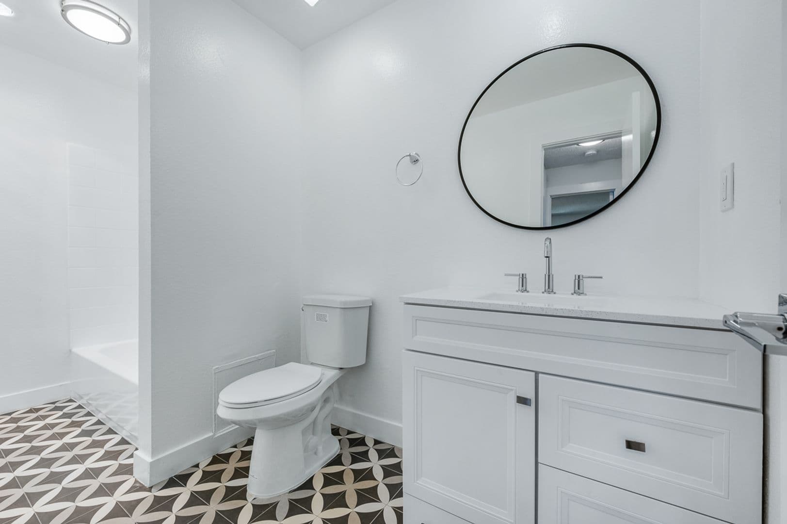 Long Beach Apartment: 5700 Ackerfield Ave.