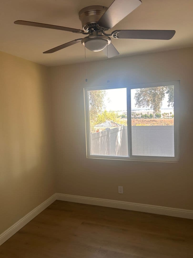 Rialto Apartment: 1685 N Eucalyptus Ave.