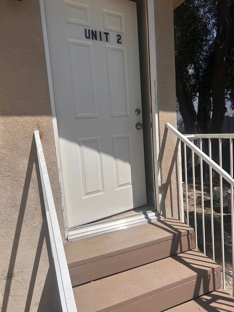 Rialto Apartment: 1685 N Eucalyptus Ave.