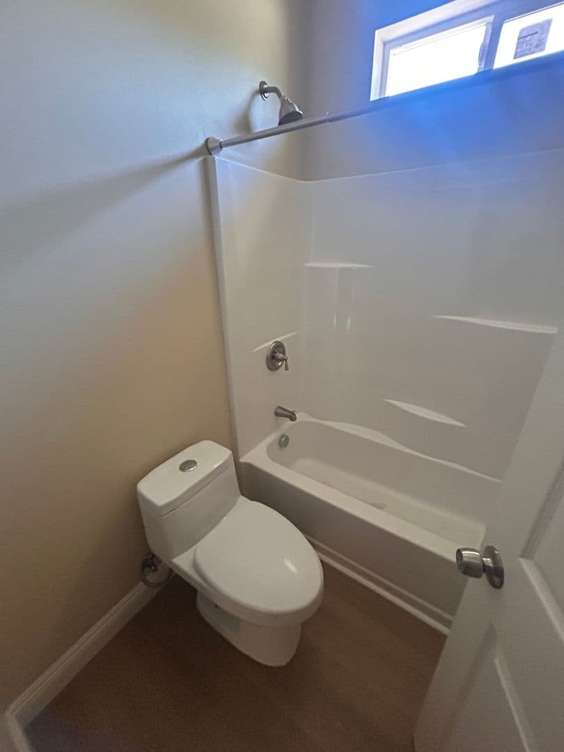 Fontana Apartment: 16186 Merrill Ave