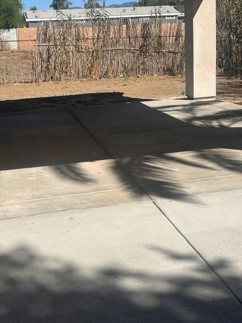 Fontana Apartment: 16186 Merrill Ave