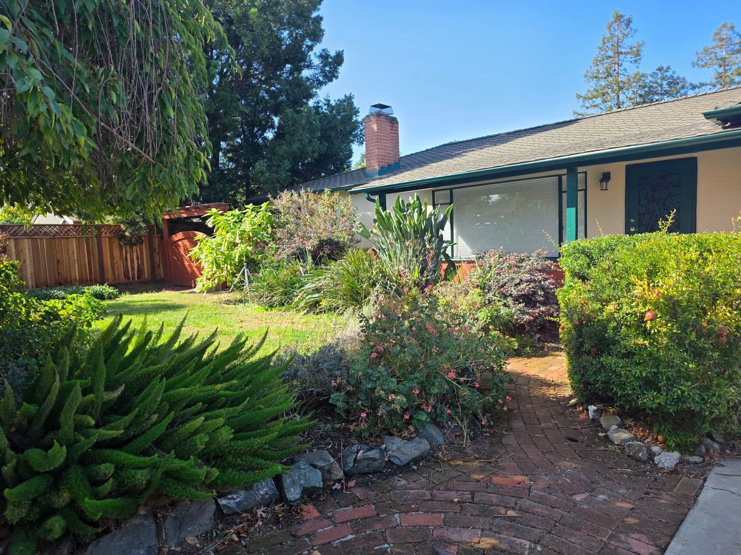 Concord House: 1607 Franrose Lane