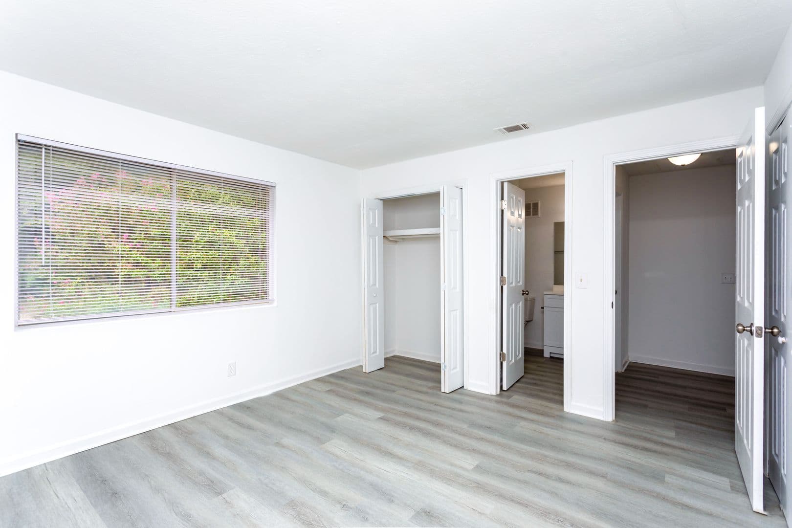 Stone Mountain Townhome: 4900 Central Drive