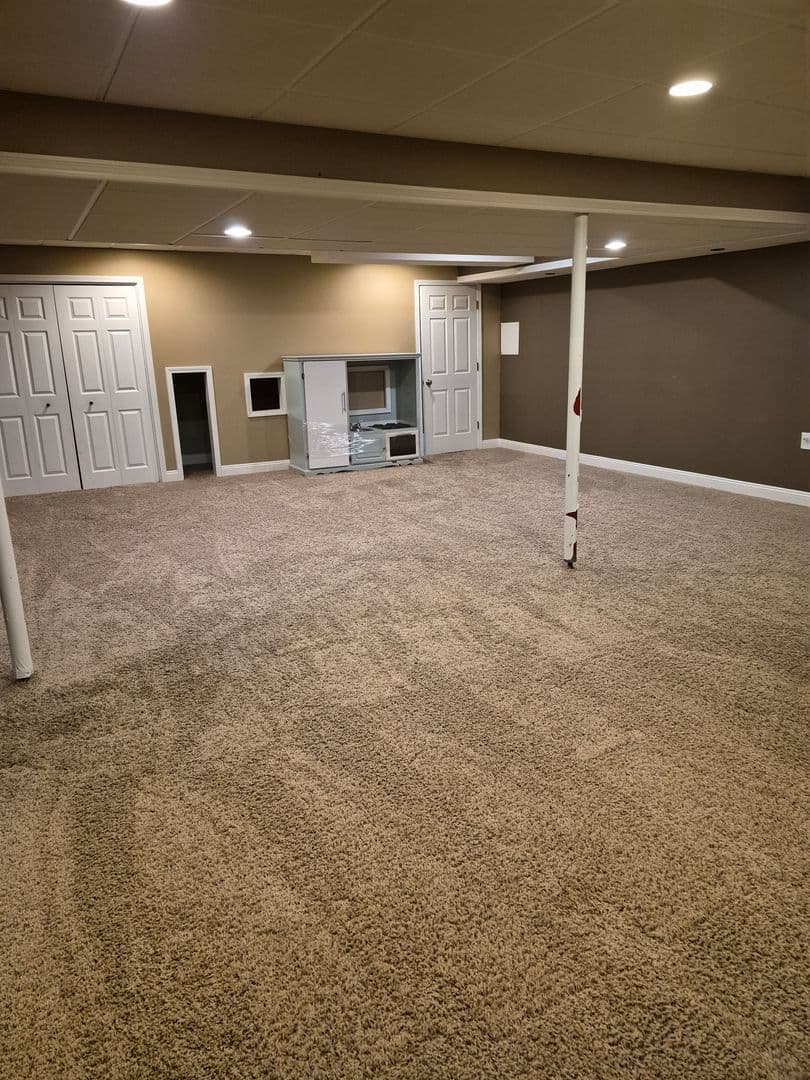 Rockford House: 79 Rogue River View