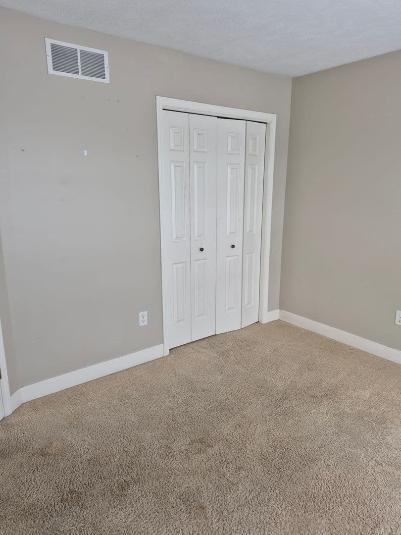 Rockford House: 79 Rogue River View