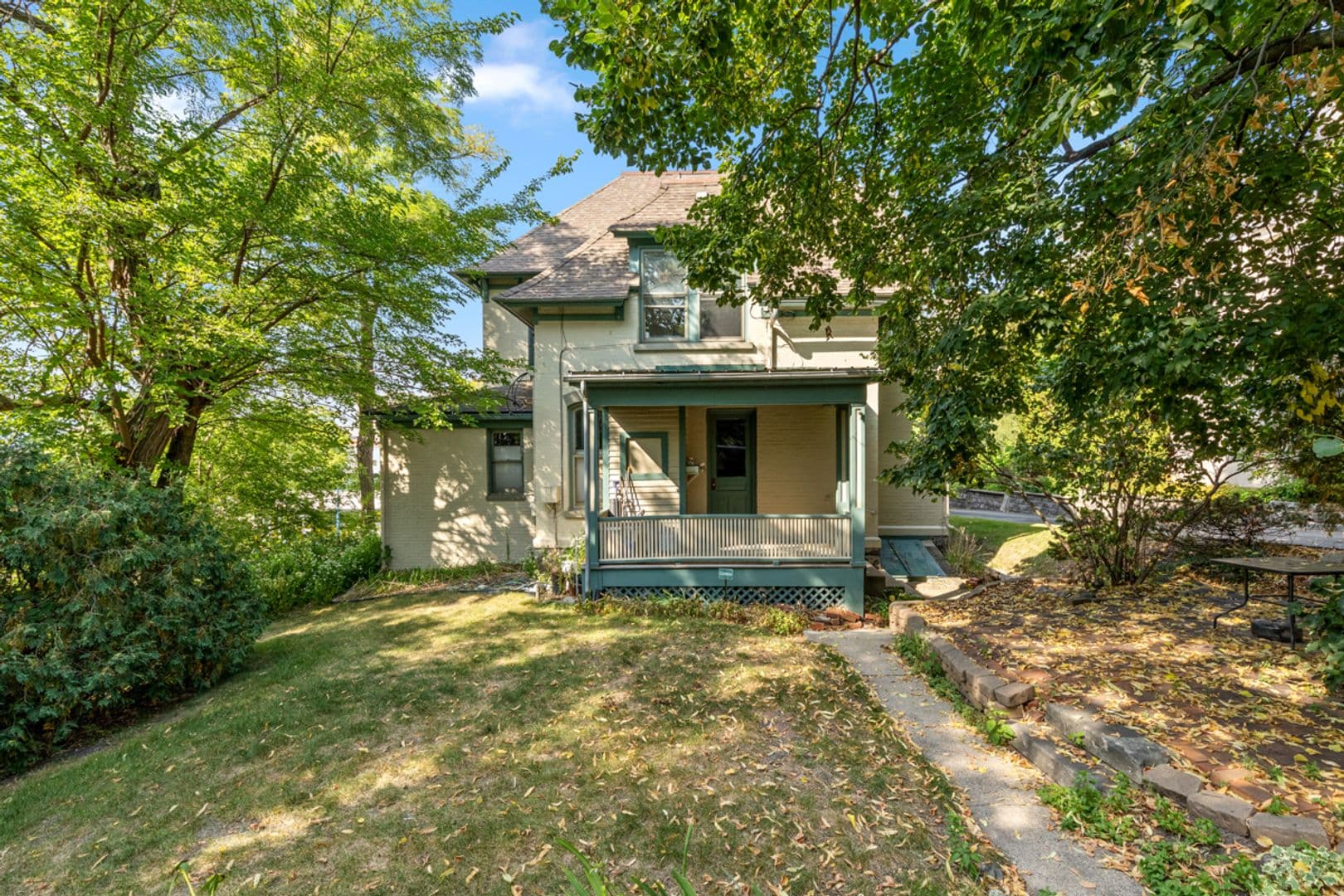 Grand Rapids Condo: 214 Fountain St NE #1