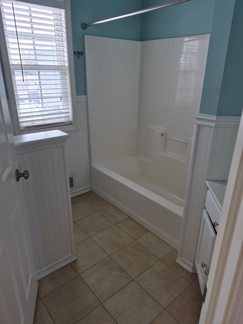 Rockford House: 79 Rogue River View
