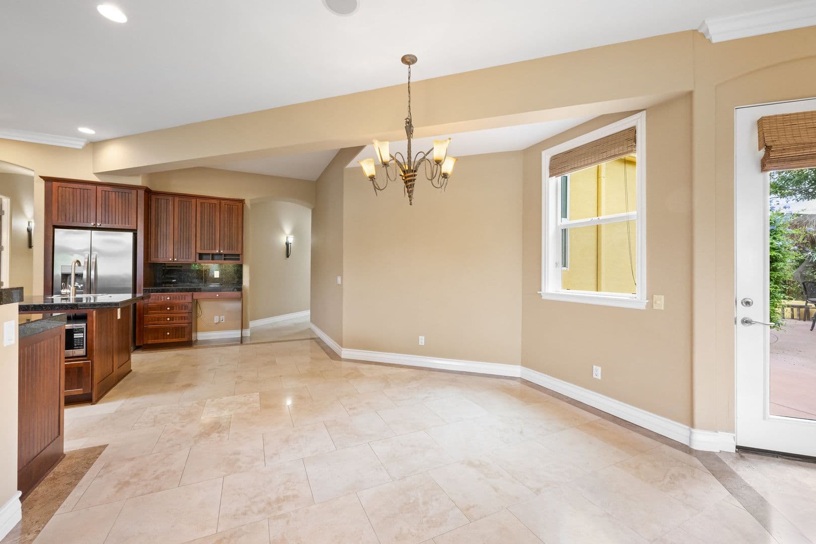 Oceanside House: 1524 Hunsaker Street