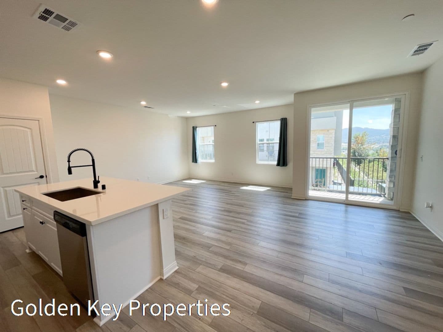 San Marcos Townhome: 455 Fitzpatrick Road #102