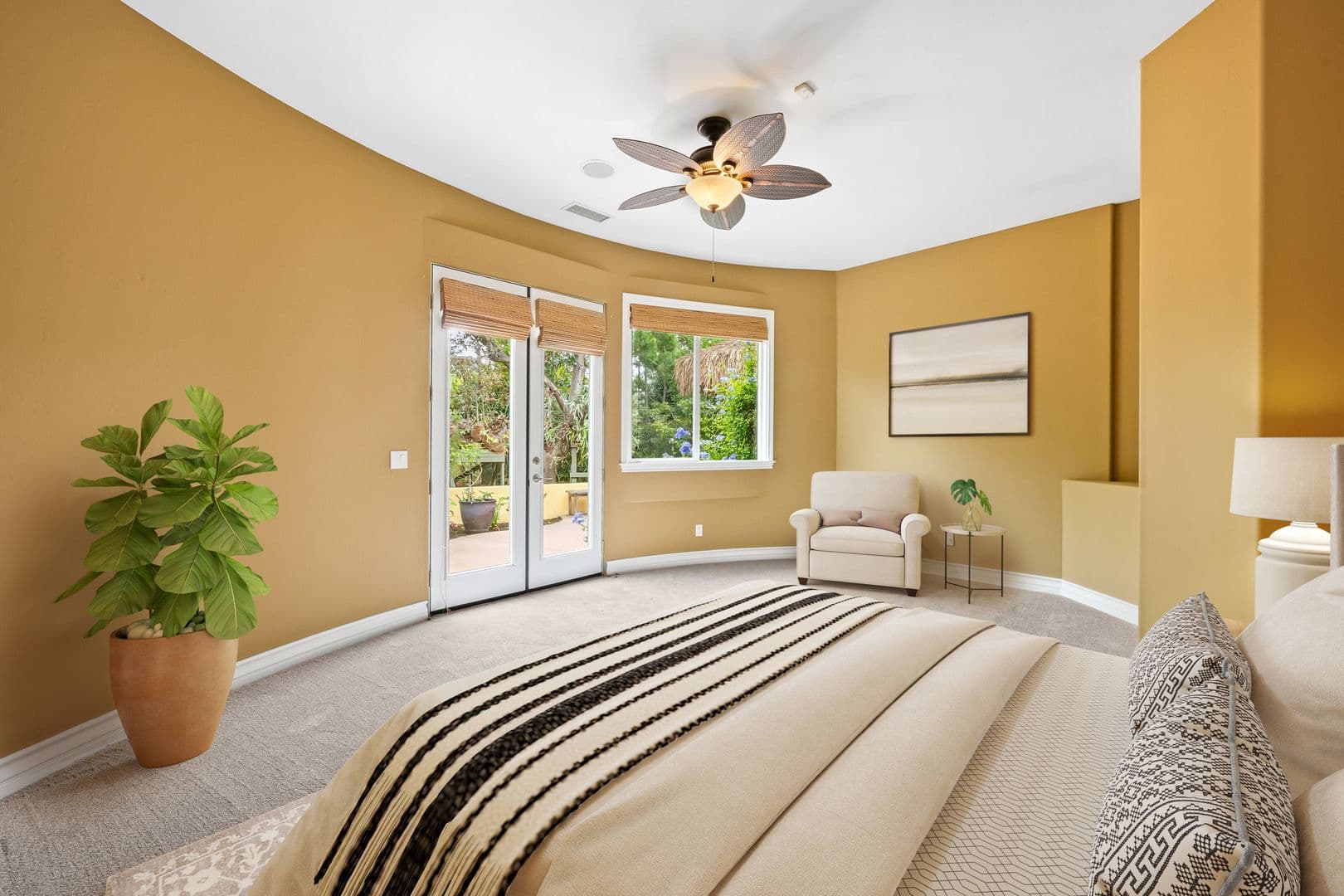 Oceanside House: 1524 Hunsaker Street