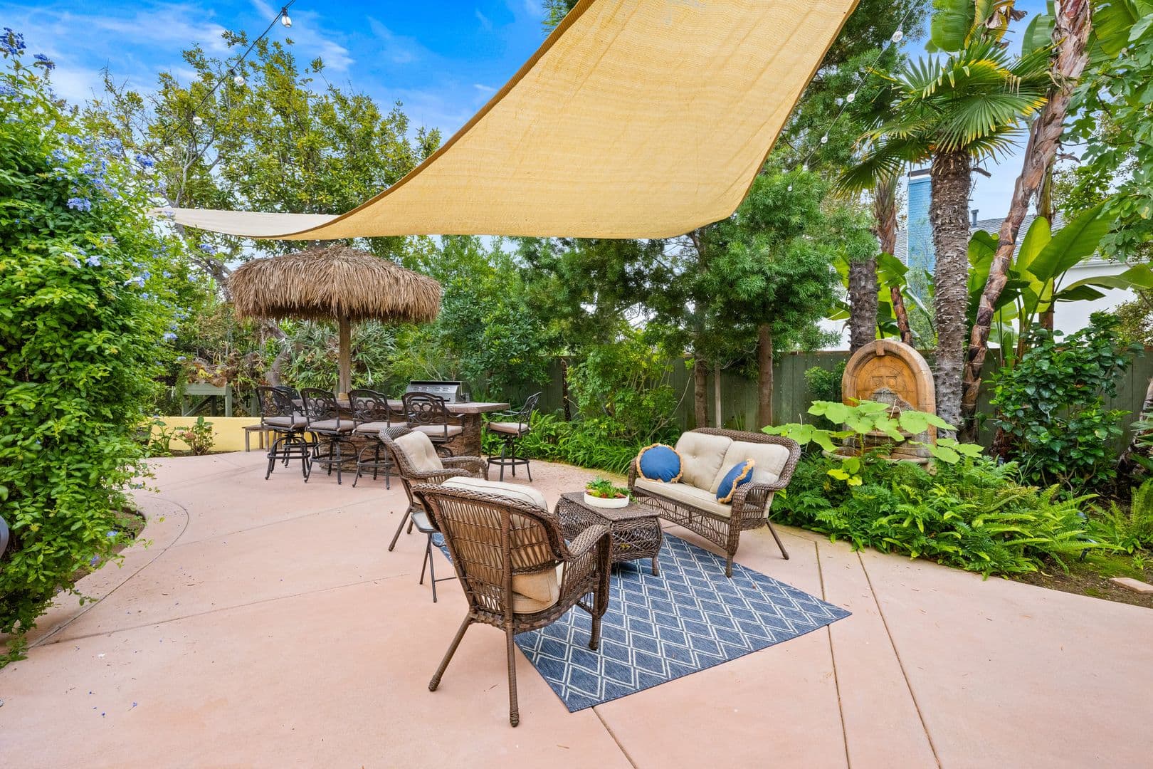 Oceanside House: 1524 Hunsaker Street