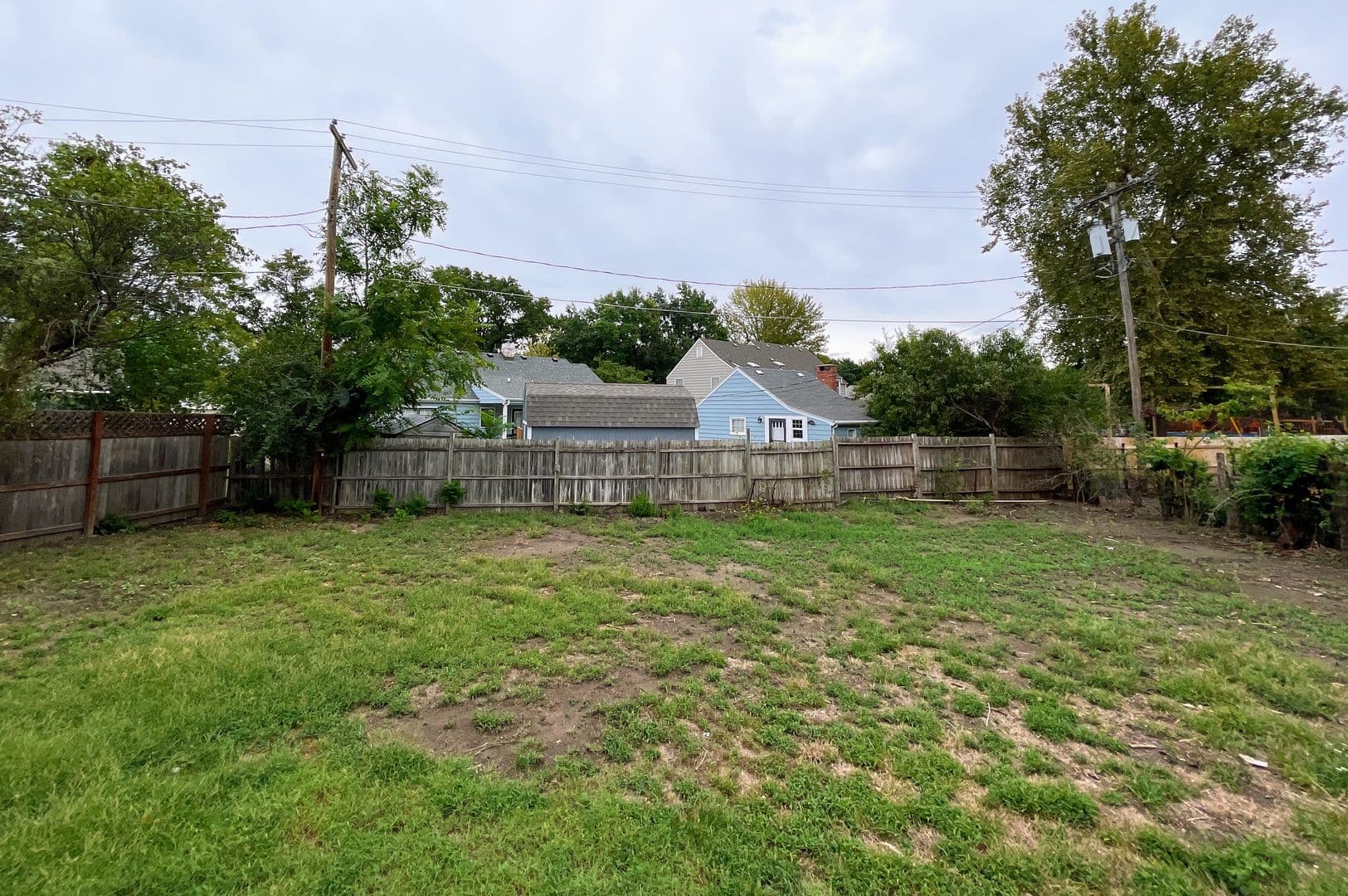Hutchinson House: 2206 N Monroe