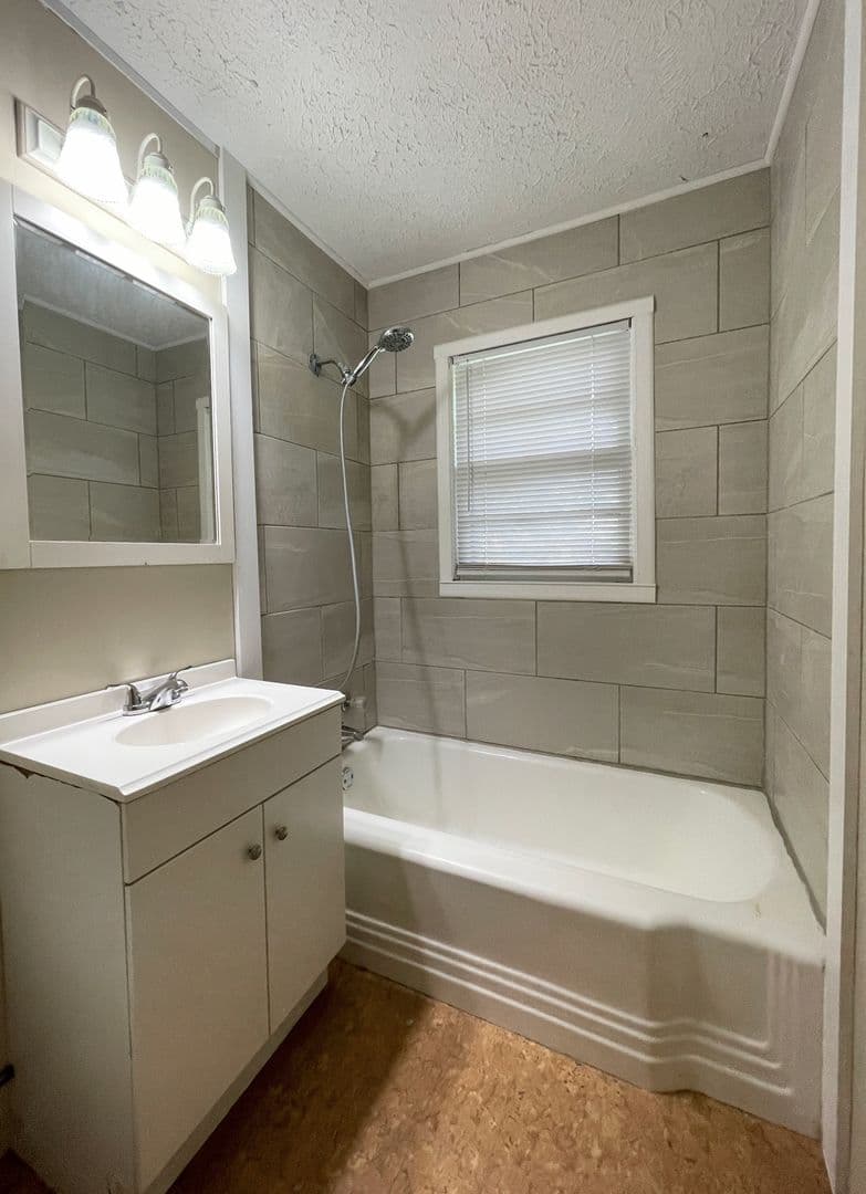 Wichita House: 3412 W 9th St N