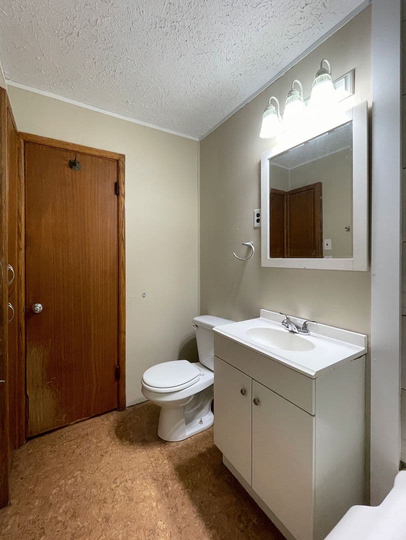 Wichita House: 3412 W 9th St N