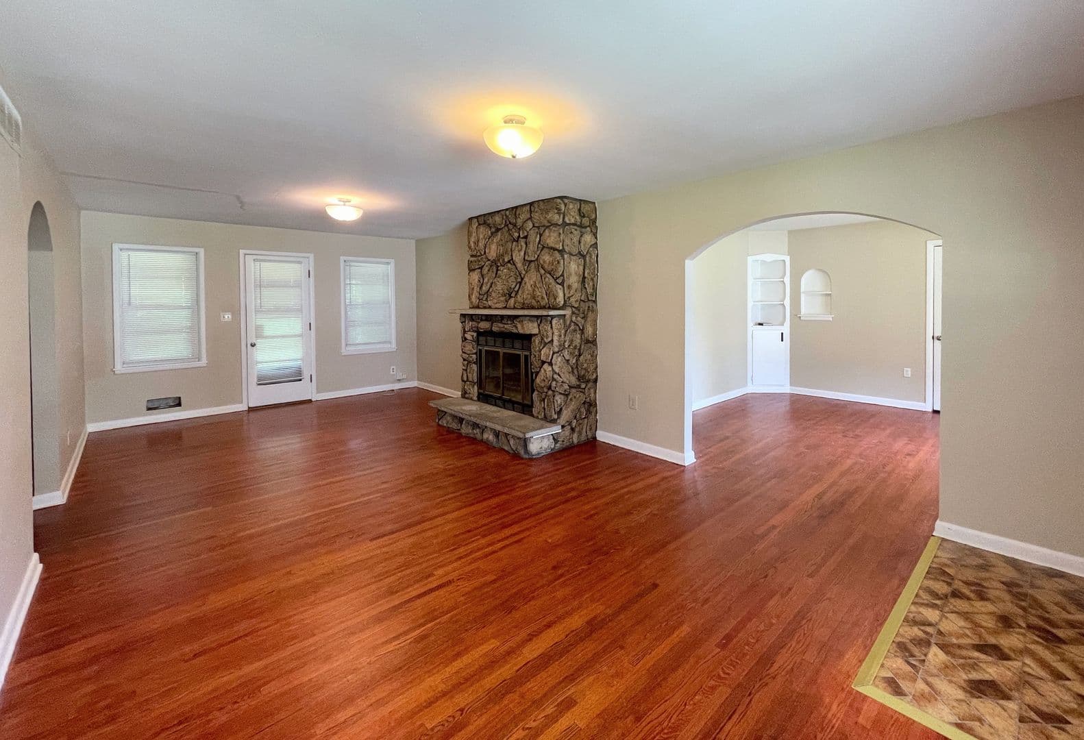Wichita House: 3412 W 9th St N
