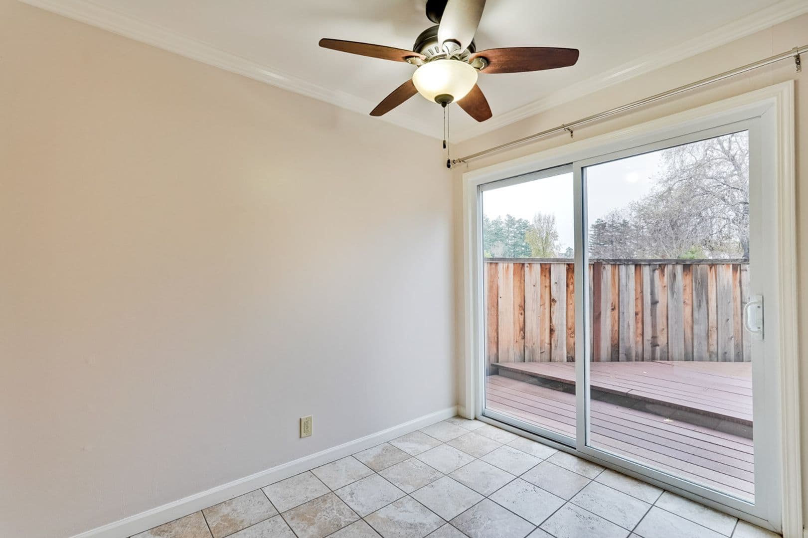 Sunnyvale Apartment: 699 Grand Coulee Avenue