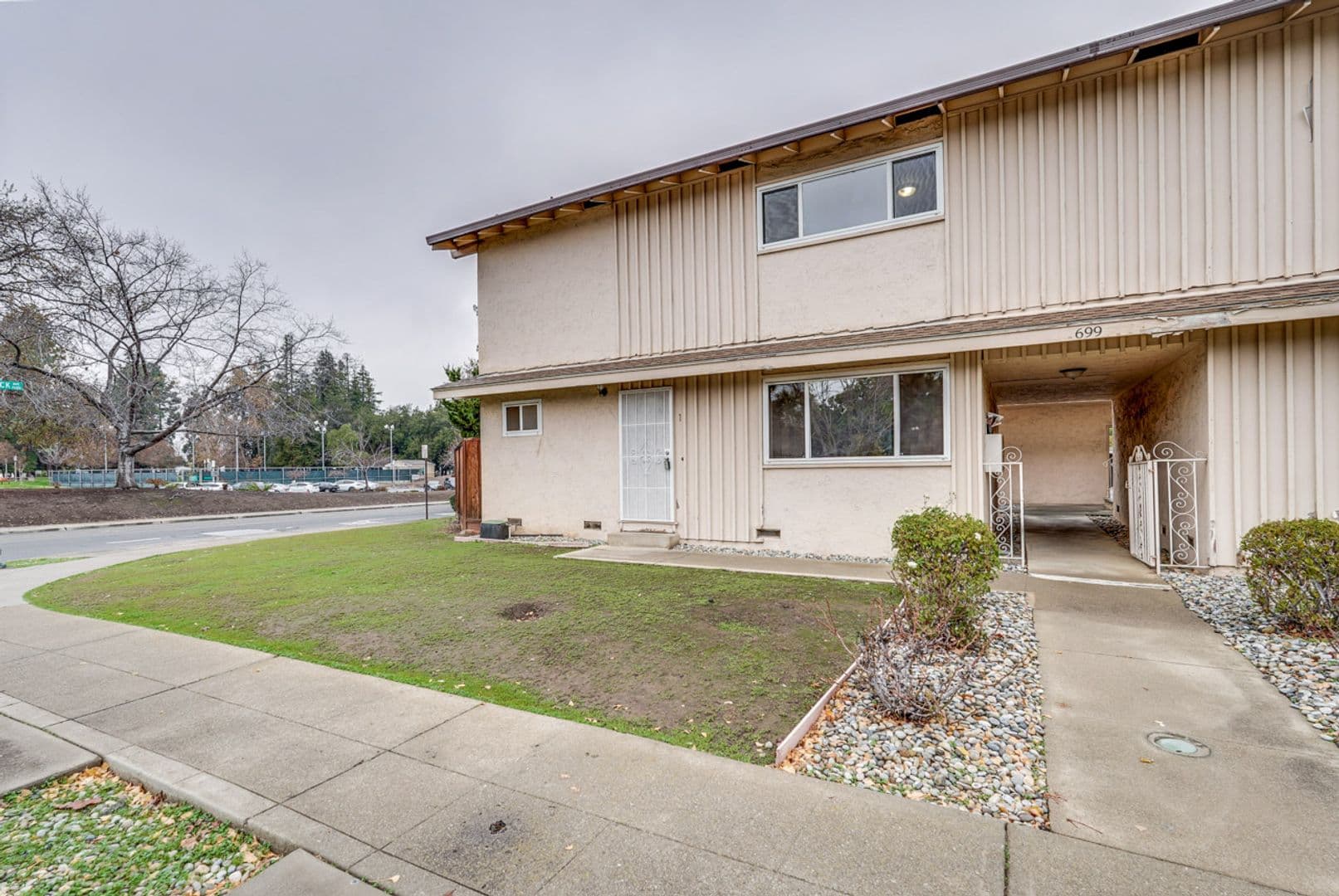 Sunnyvale Apartment: 699 Grand Coulee Avenue