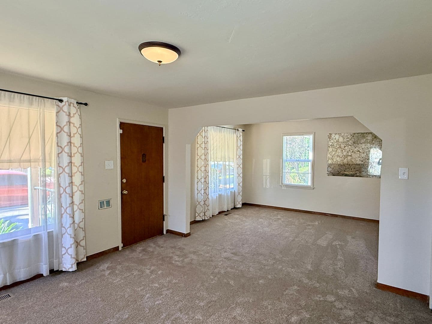 Sunnyvale House: 330 Waverly Street