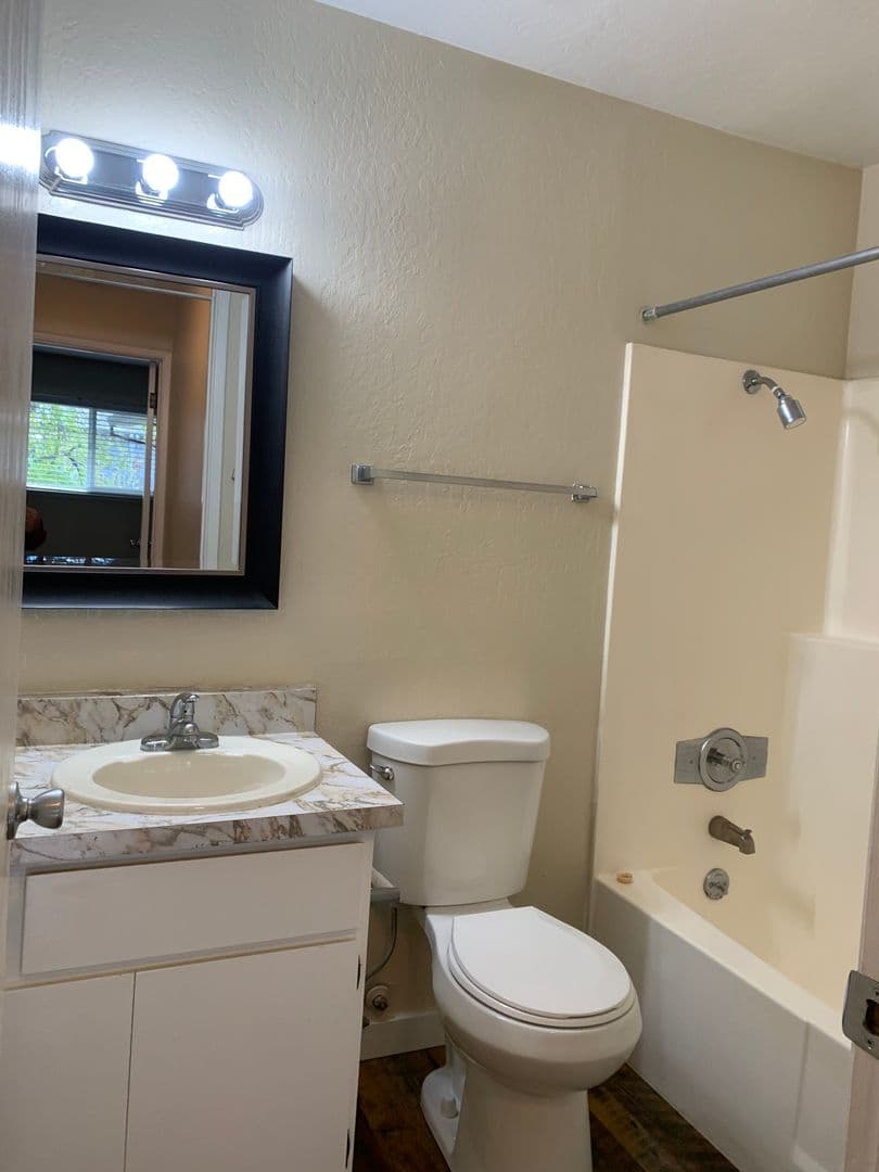 Sunnyvale Apartment: 670 Morse Avenue