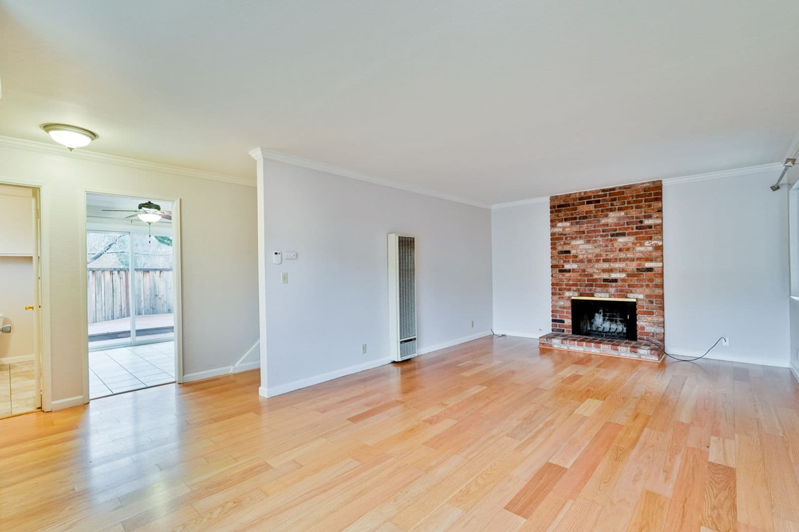 Sunnyvale Apartment: 699 Grand Coulee Avenue