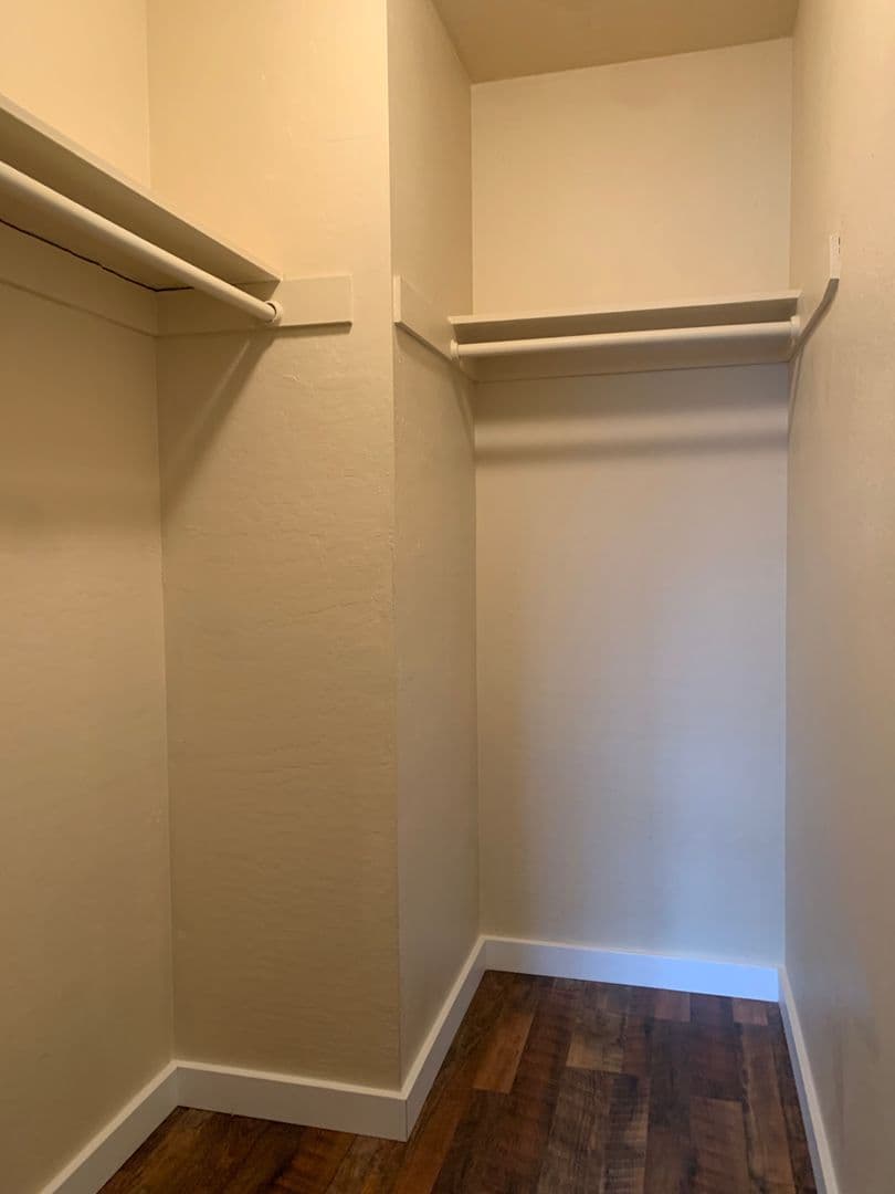 Sunnyvale Apartment: 670 Morse Avenue