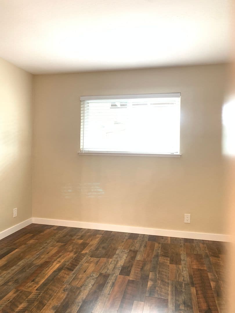 Sunnyvale Apartment: 670 Morse Avenue
