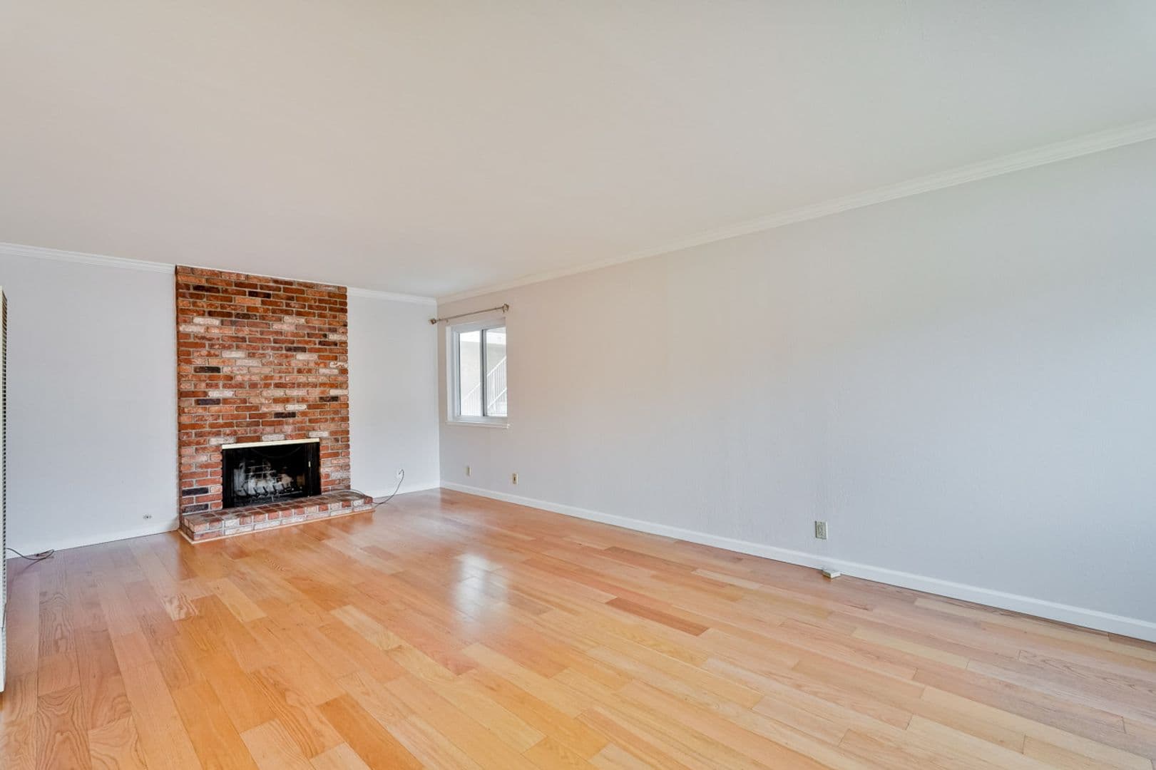 Sunnyvale Apartment: 699 Grand Coulee Avenue