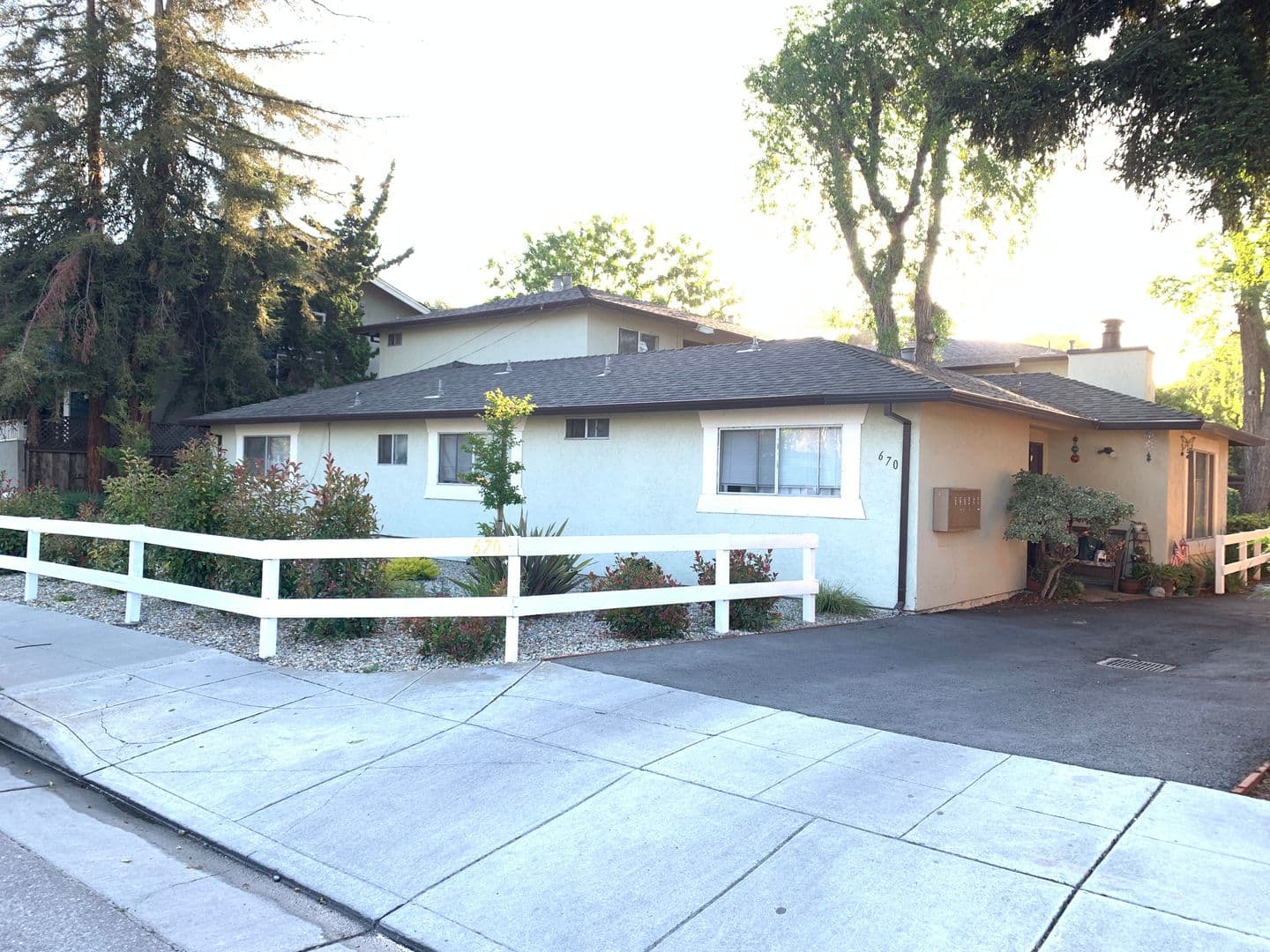 Sunnyvale Apartment: 670 Morse Avenue