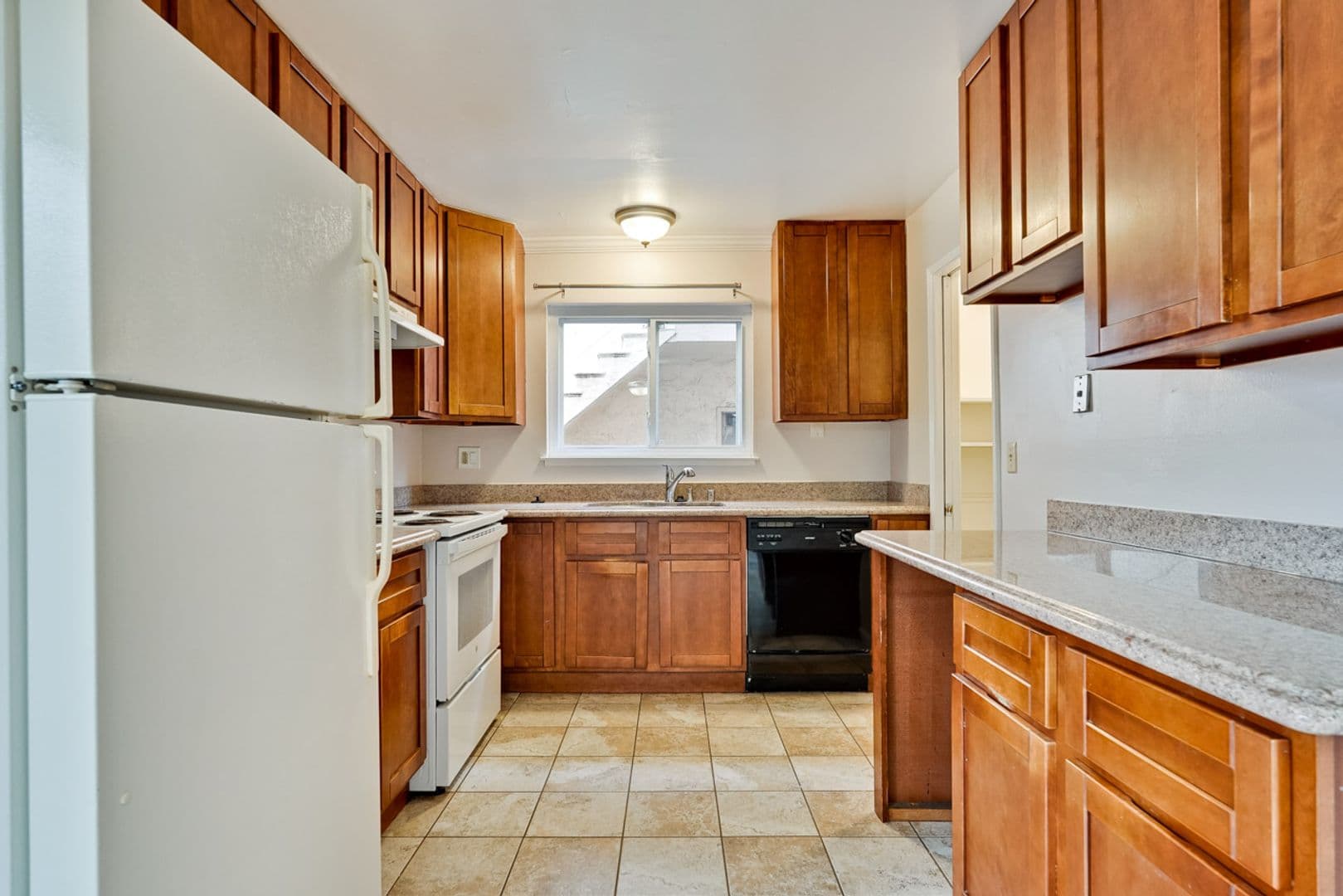 Sunnyvale Apartment: 699 Grand Coulee Avenue