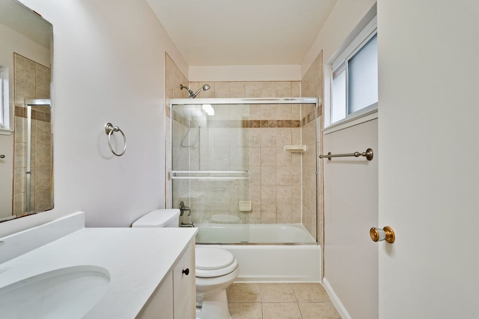 Sunnyvale Apartment: 699 Grand Coulee Avenue