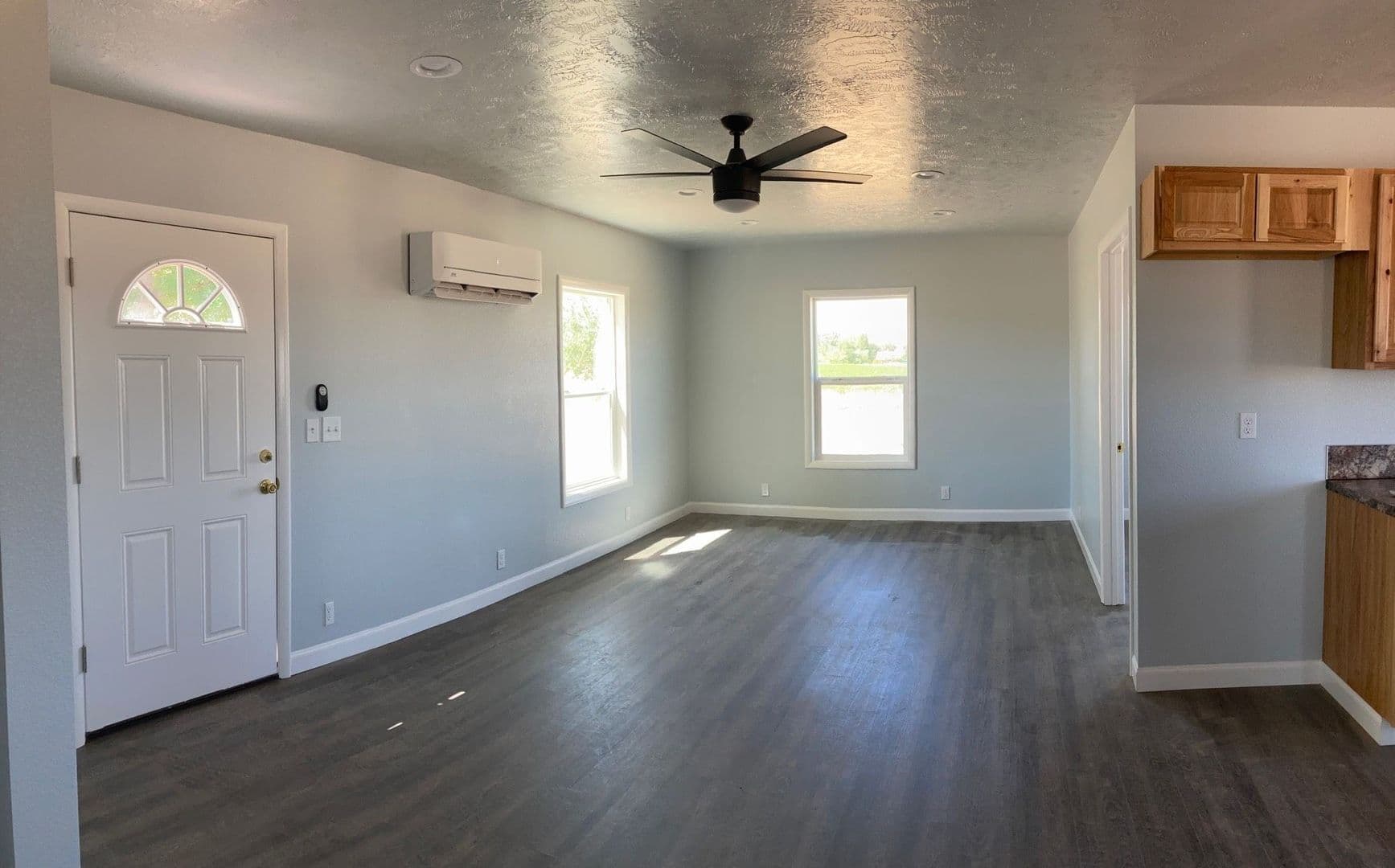 Wilder House: 24470 Ustick Rd
