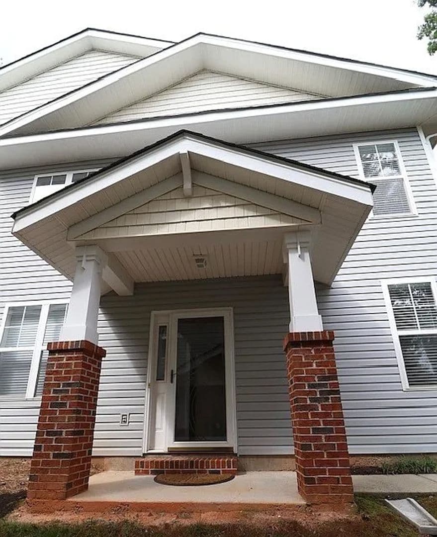 Charlotte Townhome: 10979 Princeton Village Dr