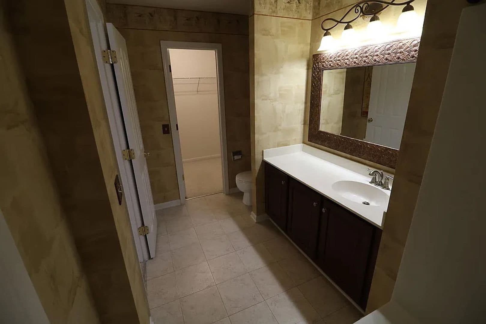 Charlotte Townhome: 10979 Princeton Village Dr