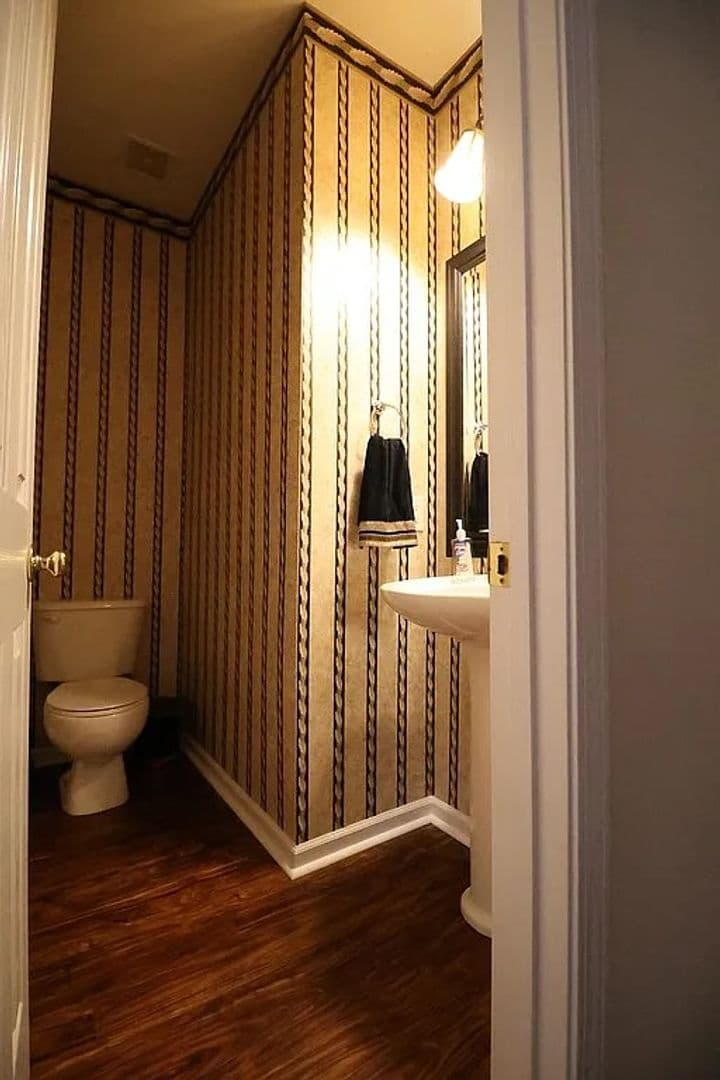 Charlotte Townhome: 10979 Princeton Village Dr