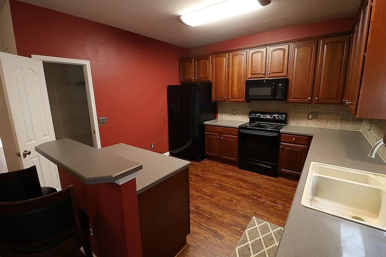 Charlotte Townhome: 10979 Princeton Village Dr