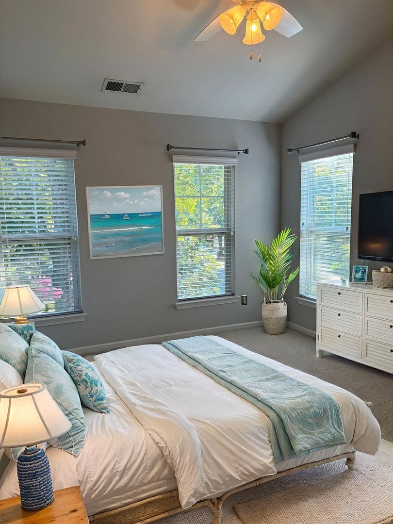 Charlotte Townhome: 10979 Princeton Village Dr