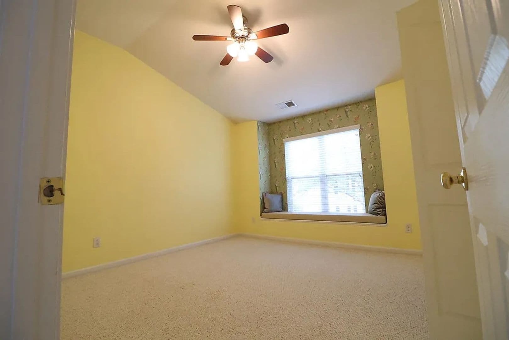 Charlotte Townhome: 10979 Princeton Village Dr